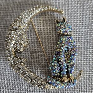 New Cat on the Moon Rhinestone Brooch Pin Lapel Scarf